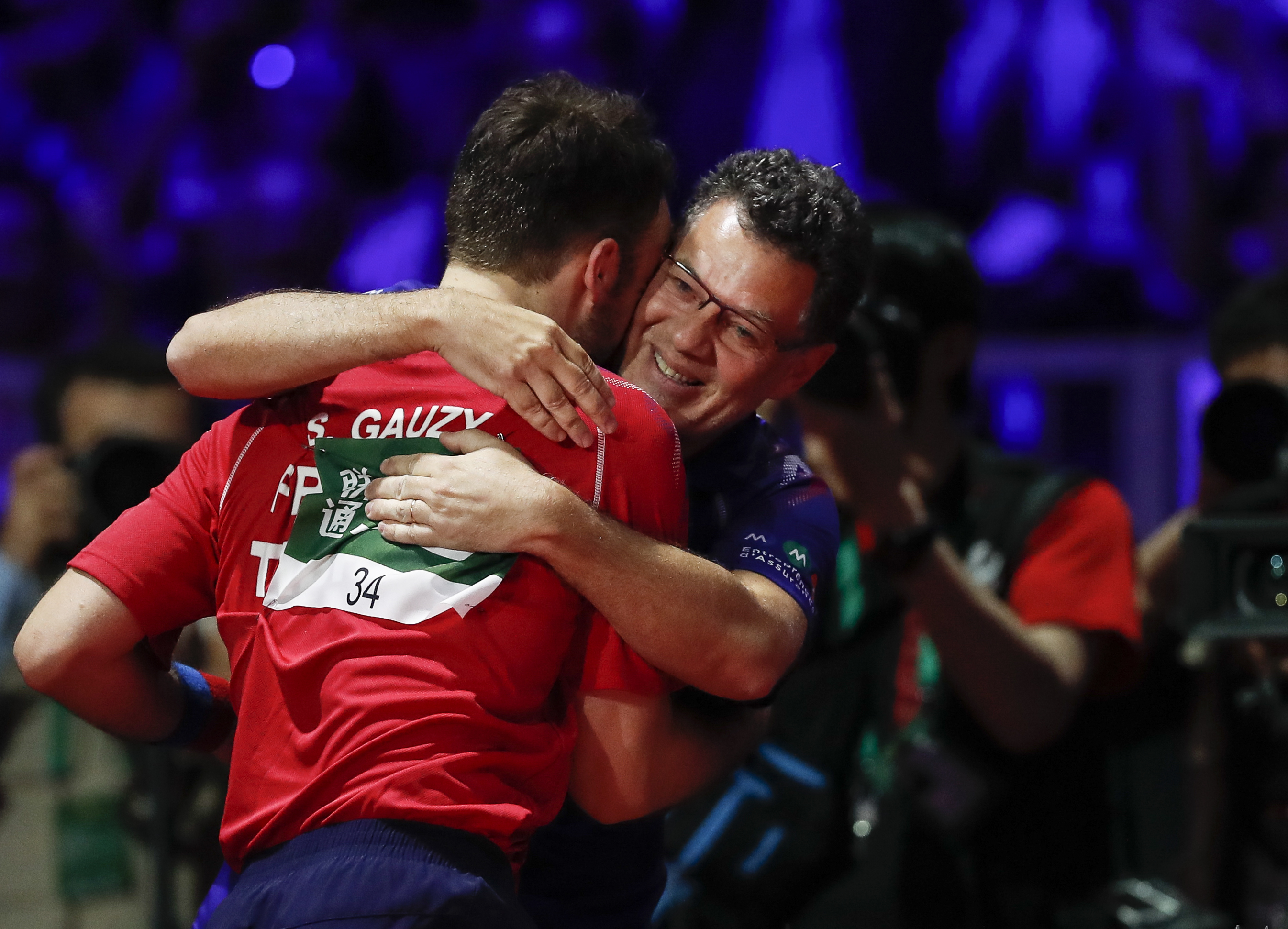 爱游戏大厅-法国队险胜葡萄牙队，许昕关键制胜