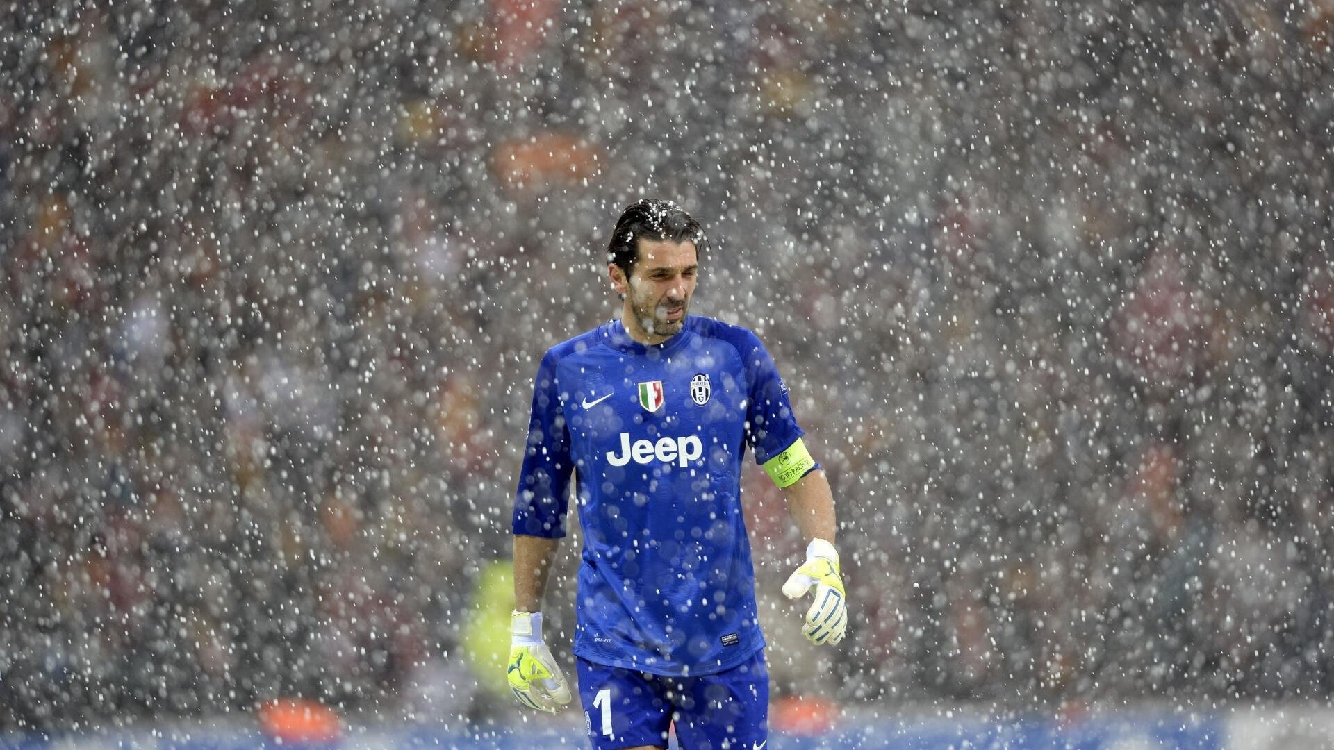 爱游戏大厅-舞台越大越强！巴雷拉闪耀美洲杯，牙买加完胜曼城启示录