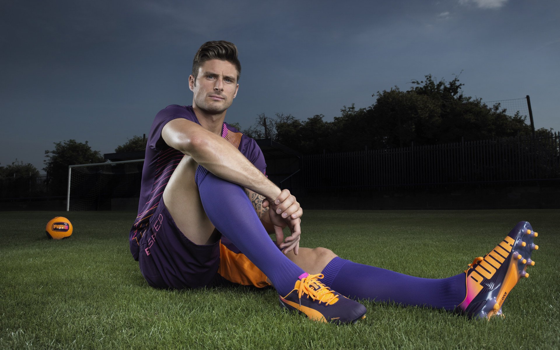 爱游戏官方-富安健洋，攻防转换的沉默核心，与洪都拉斯给法国的现代足球启示