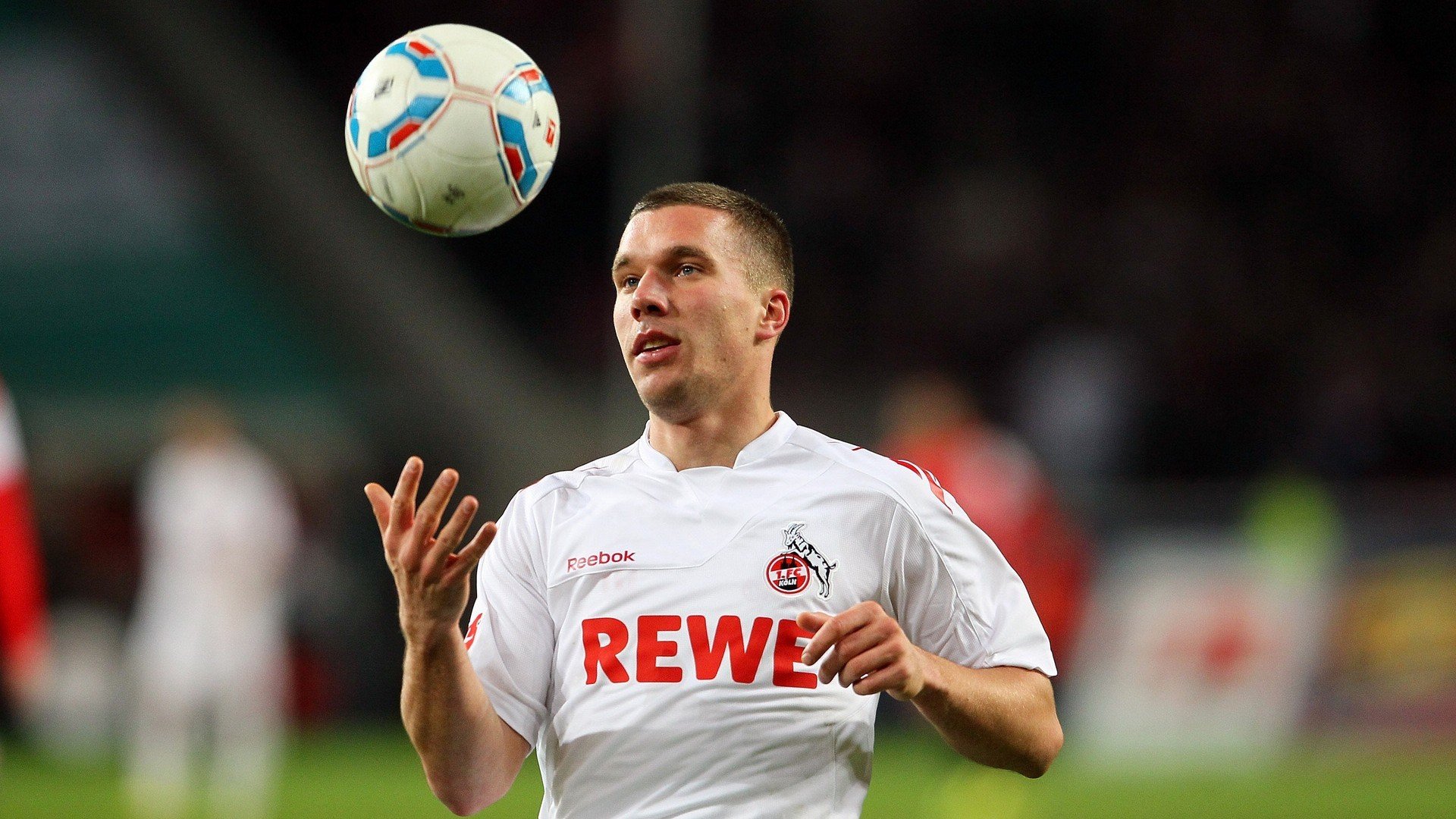 爱游戏下载-皇马绝杀加拿大，伊萨克压制级发挥背后的足球文明碰撞